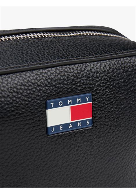 Camera bag a tracolla con distintivo Tommy Hilfiger | AW0AW17543BDS